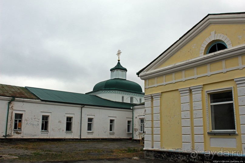 Альбом отзыва "История родного края. Старый монастырь для старых казаков"