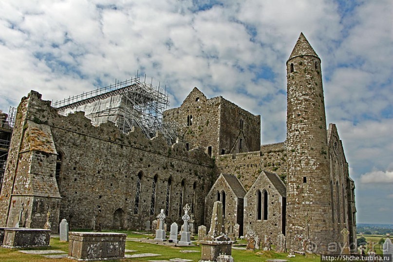 Rock of Cashel. Кэшел — самая легендарная скала Ирландии