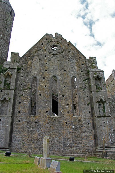 Rock of Cashel. Кэшел — самая легендарная скала Ирландии