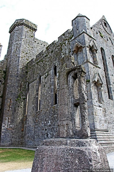 Rock of Cashel. Кэшел — самая легендарная скала Ирландии