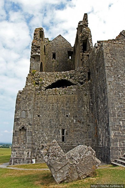 Rock of Cashel. Кэшел — самая легендарная скала Ирландии