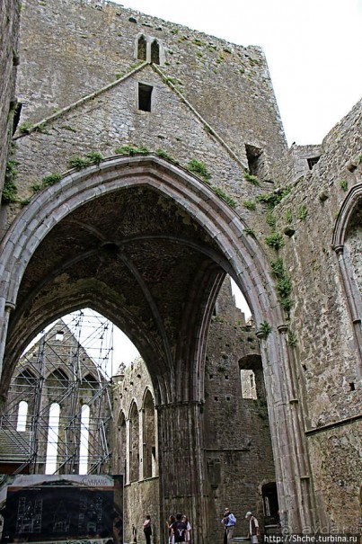 Rock of Cashel. Кэшел — самая легендарная скала Ирландии