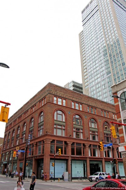 Недоскребы Торонто