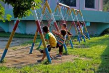 Чонсам — образцово-показательная деревня в КНДР