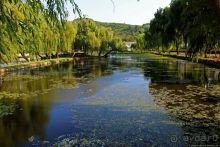 Чонсам — образцово-показательная деревня в КНДР