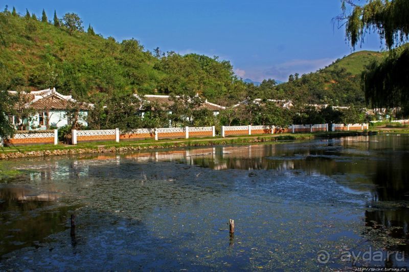 Чонсам — образцово-показательная деревня в КНДР