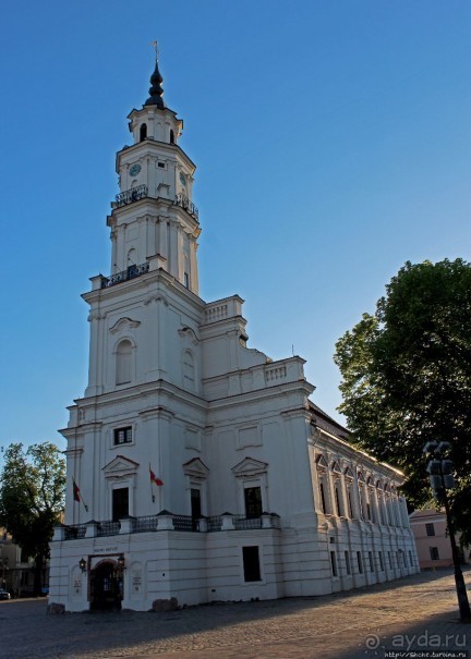 Ратушная площадь — сердце исторического центра Каунаса