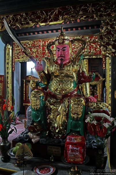 Буддистский монастырь (14в.) в Ха-Лонге