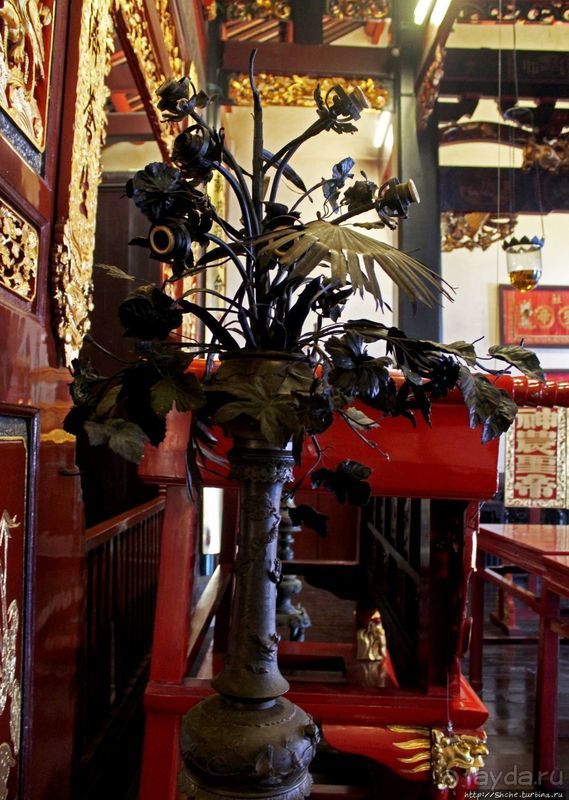 Храм божества процветания и нравственности (удачно заглянул)