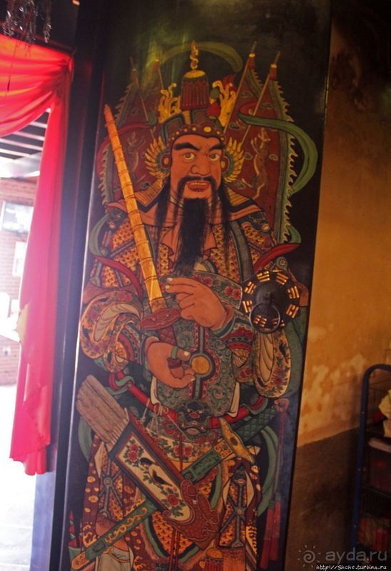 Храм божества процветания и нравственности (удачно заглянул)