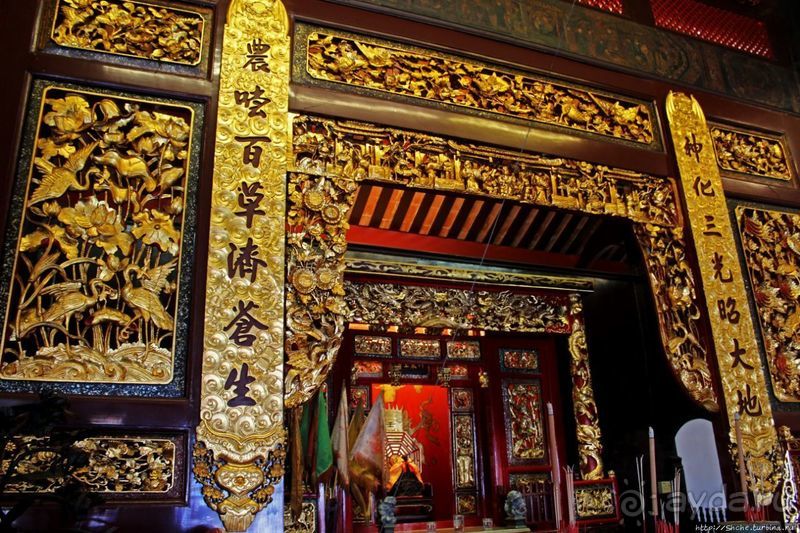 Храм божества процветания и нравственности (удачно заглянул)