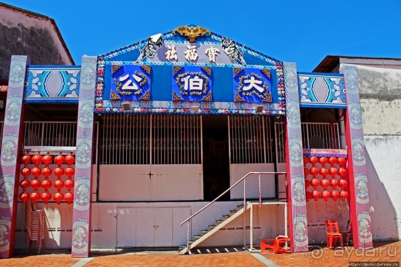 Храм божества процветания и нравственности (удачно заглянул)