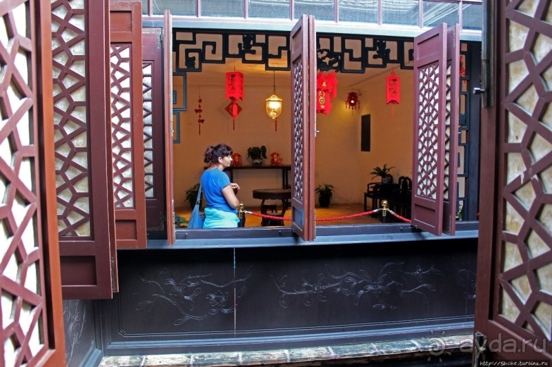 Альбом истории "Дом китайского мандарина в португальском Макао"