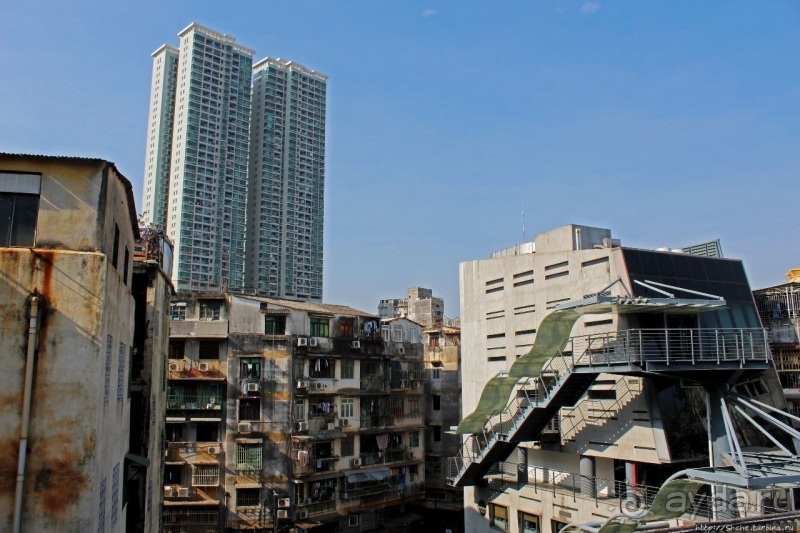 Альбом истории "Дом китайского мандарина в португальском Макао"