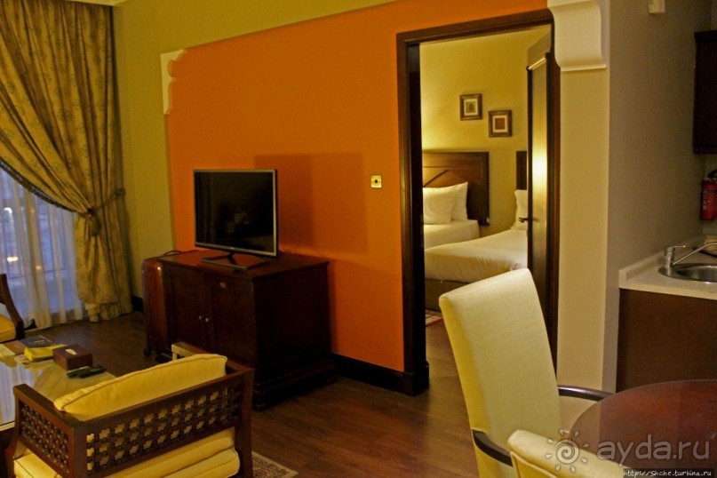 Mercure, он и в Бахрейне Mercure... но какие с него виды