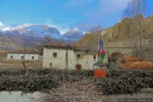 Мустанг. Вынужденная ночевка в обычном доме у местных