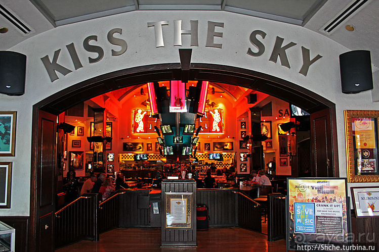 Альбом отзыва "Культовое кафе в Лас-Вегасе"