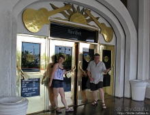 Альбом отзыва "Культовое кафе в Лас-Вегасе"