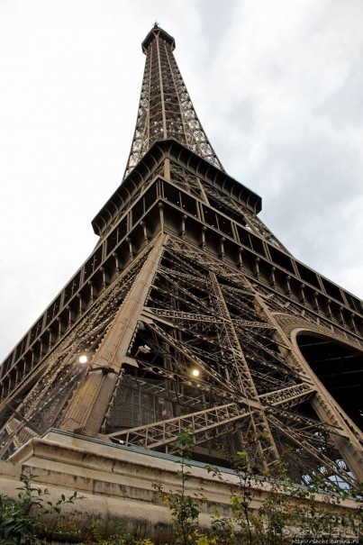 Та самая, "которая нервно курит в сторонке"