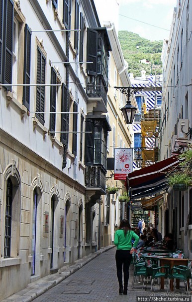 Гибралтарская "фишка" — металлические ажурные балконы