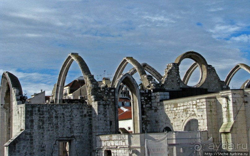 Знаменитый подъемник Элевадор-де-Санта Жушта и виды с него