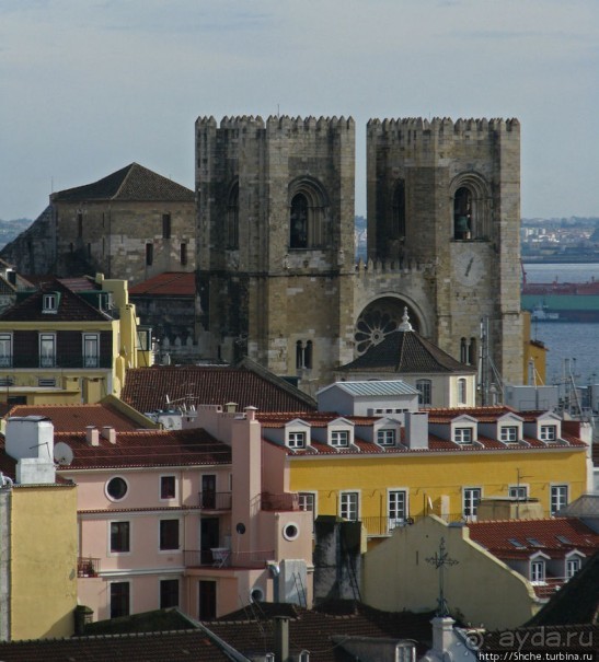 Знаменитый подъемник Элевадор-де-Санта Жушта и виды с него