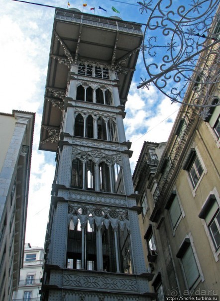 Знаменитый подъемник Элевадор-де-Санта Жушта и виды с него