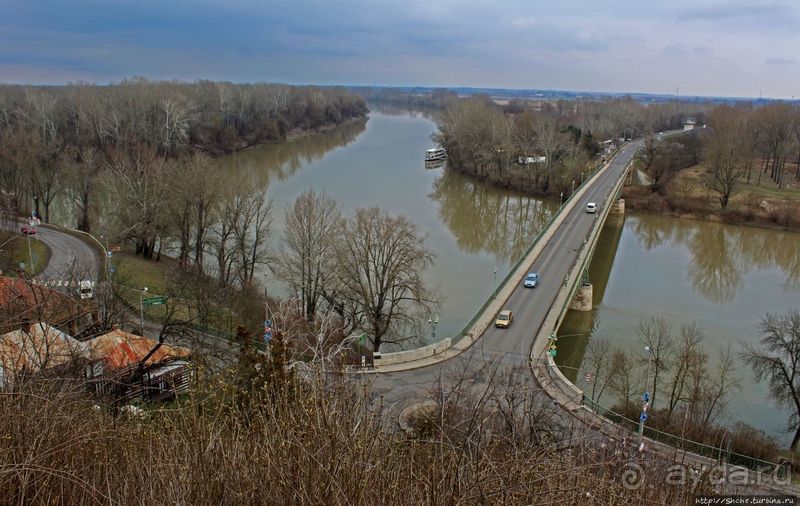 Взгляд на просторы винного региона Токай