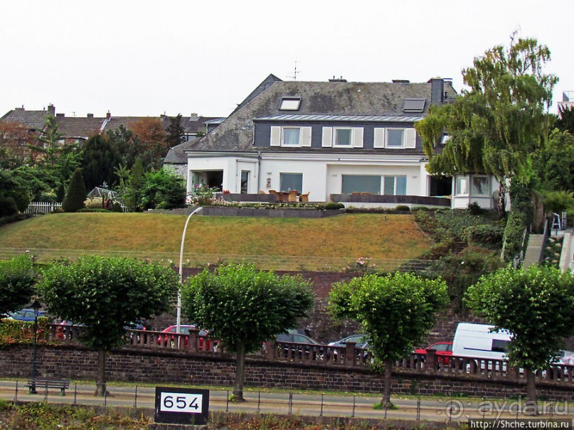 Аллея Аденауэра — набережная Рейна в столичном Бонне