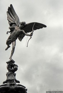 Пикадилли-сёркус — место, где обитает Эрос