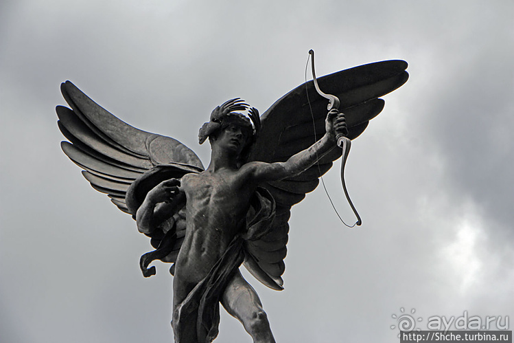 Пикадилли-сёркус — место, где обитает Эрос