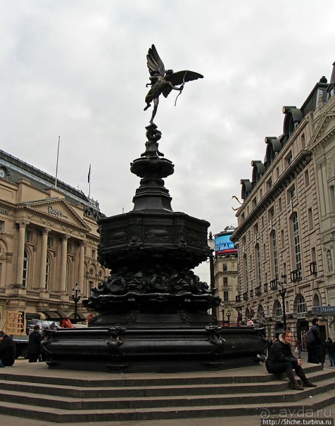 Пикадилли-сёркус — место, где обитает Эрос