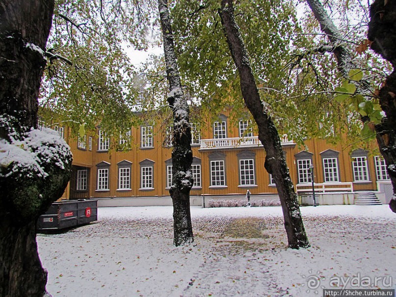 Stiftsgården — резиденция норвежских королей в Тронхейме