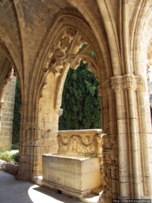 Альбом отзыва "Аббатство Беллапаис- эстетичные развалины в готическом стиле"