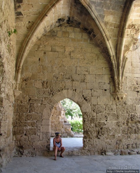 Аббатство Беллапаис- эстетичные развалины в готическом стиле