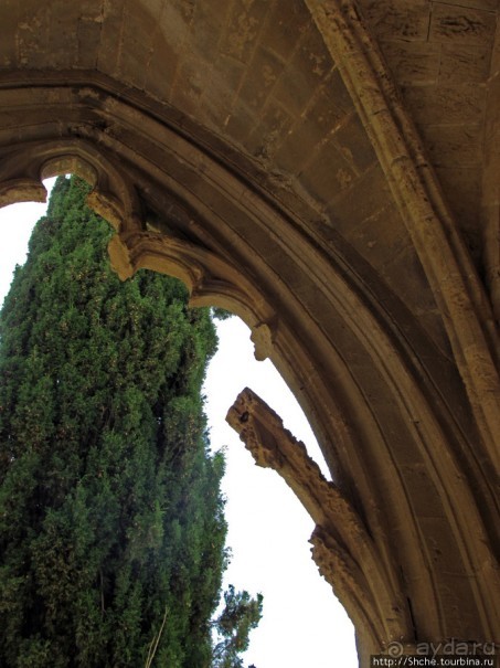 Аббатство Беллапаис- эстетичные развалины в готическом стиле