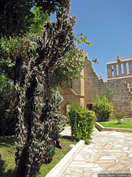 Аббатство Беллапаис- эстетичные развалины в готическом стиле