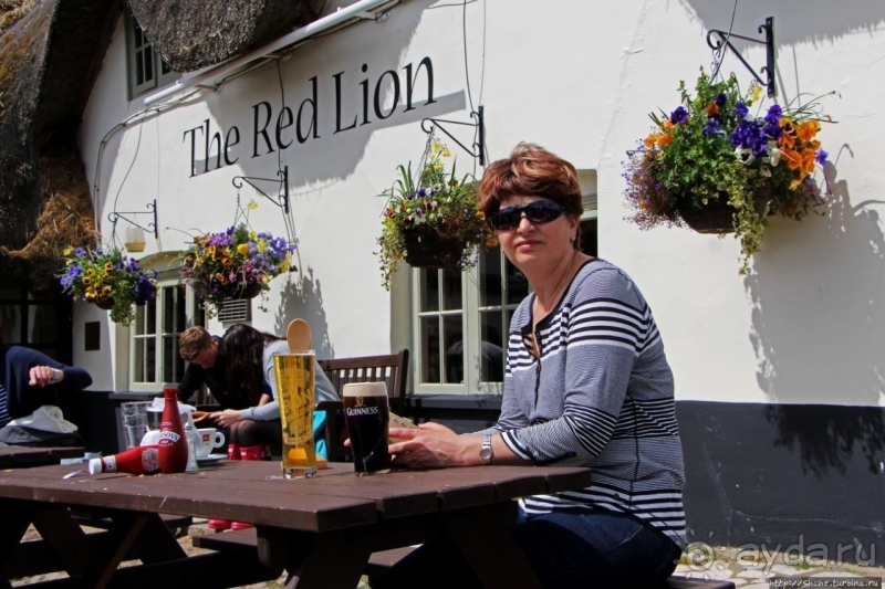 "The Red Lion" — аутентичный английский паб в Эйвбери