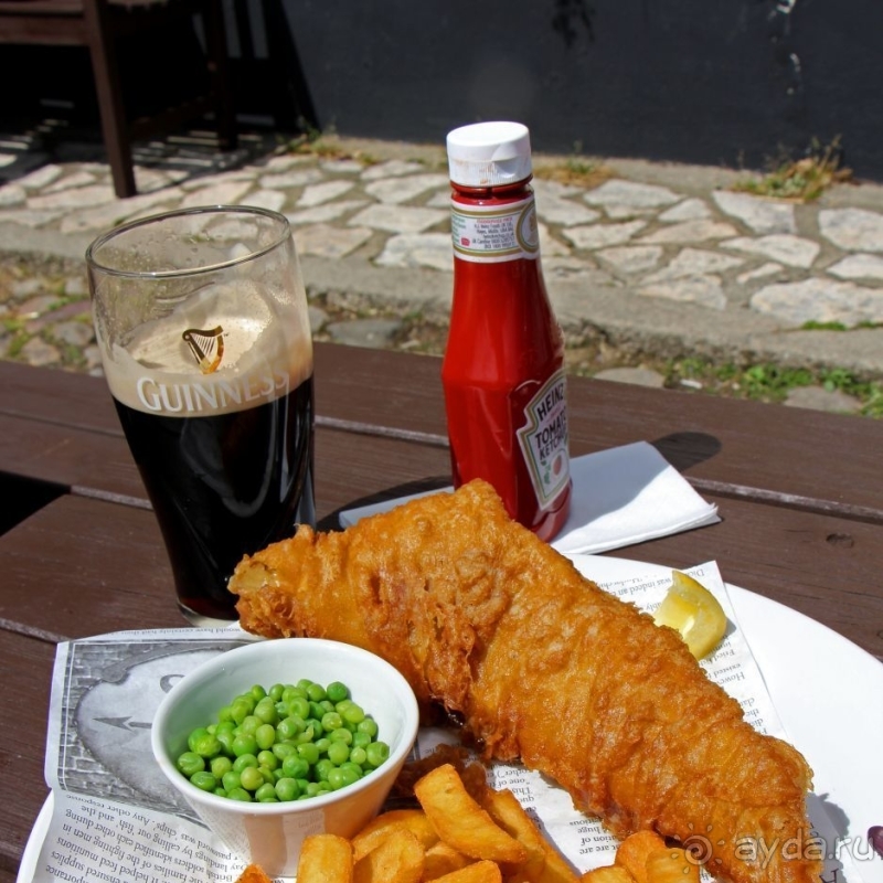 "The Red Lion" — аутентичный английский паб в Эйвбери