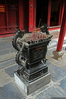 Альбом отзыва "文廟 — Храм Литературы. Парк, Конфуций и "Память Мира" ЮНЕСКО"