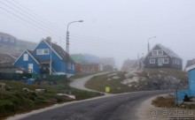 Ледяной порой Аасиаат из тумана выплывает