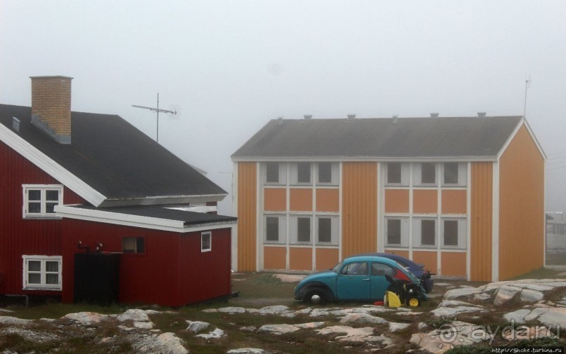 Ледяной порой Аасиаат из тумана выплывает