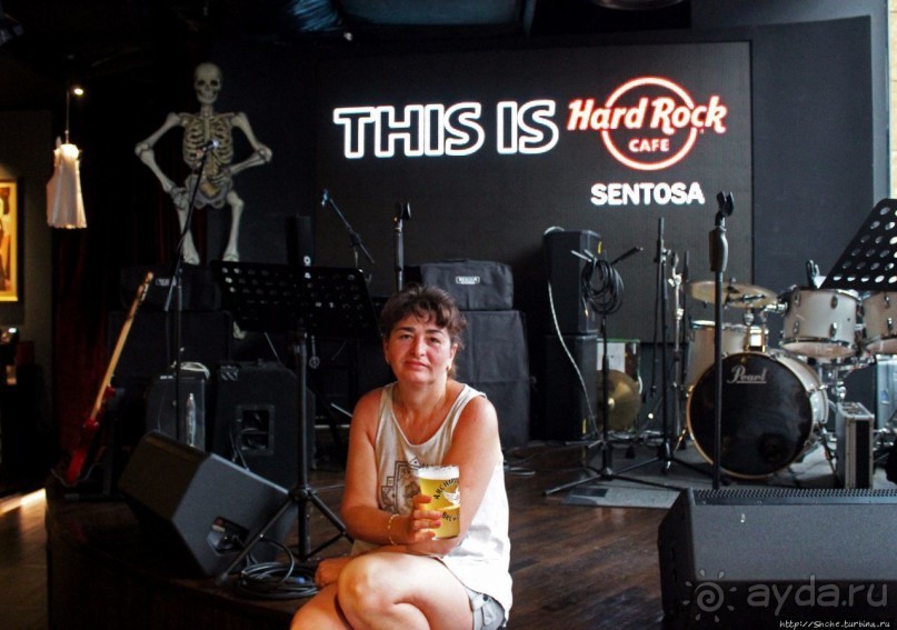 Культовое кафе на Сентозе (Сингапур)