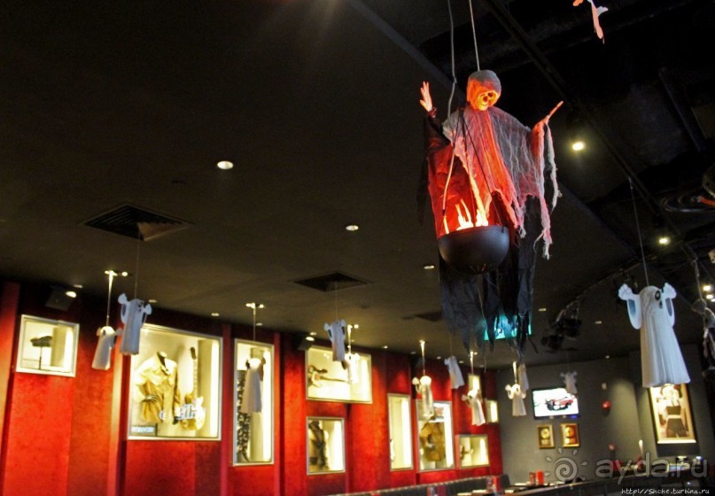 Культовое кафе на Сентозе (Сингапур)