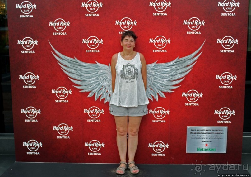 Культовое кафе на Сентозе (Сингапур)