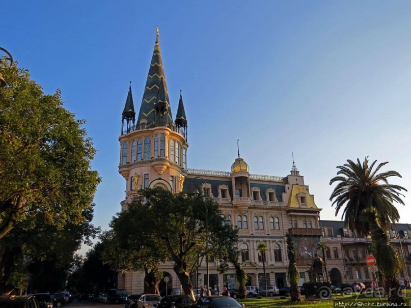 Улицы и площади Батуми. Городские зарисовки