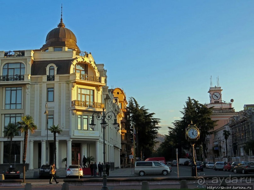 Альбом отзыва "Улицы и площади Батуми. Городские зарисовки"