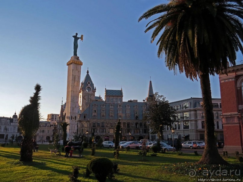 Улицы и площади Батуми. Городские зарисовки