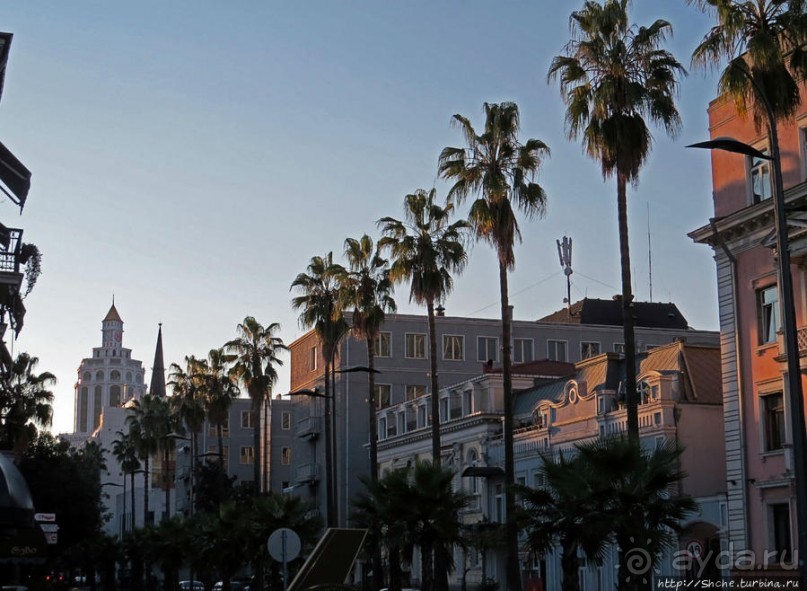 Улицы и площади Батуми. Городские зарисовки