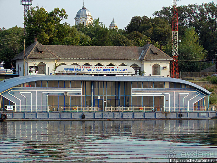 Паром через Дунай из Румынии в Болгарию "Калафат-Видин"